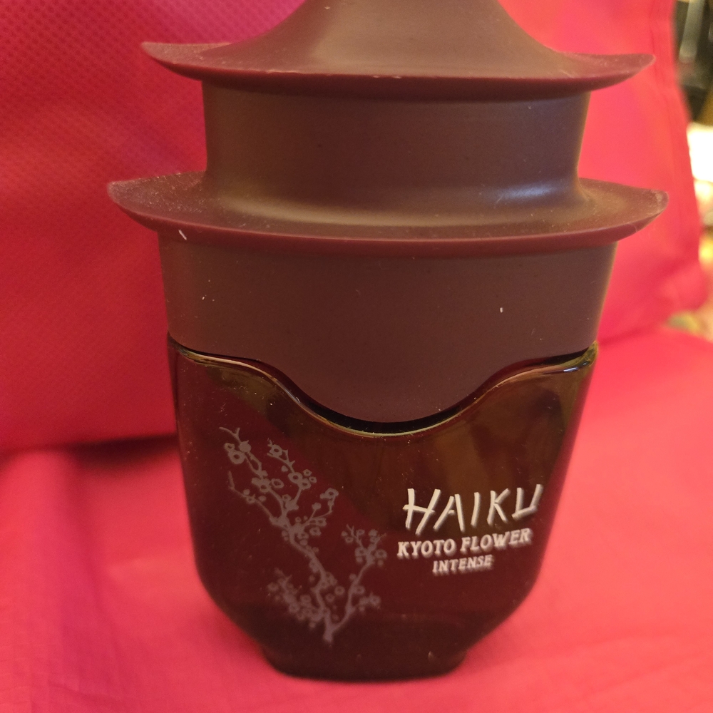 New Avon Haiku Kyoto Flower Perfume